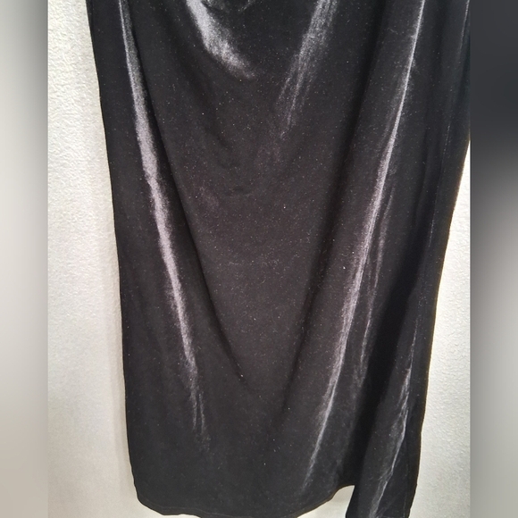 NWT Elegant Black Velvet Cowl Neck Maxi Dress Size 10 - Picture 3 of 10